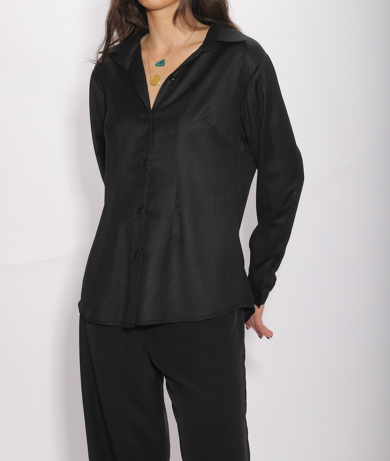 The Black Chemise, fitted black poplin shirt
